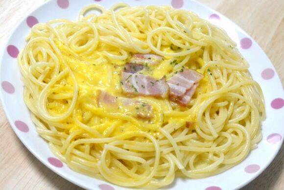 ファミマの冷凍カルボナーラはチーズ濃厚テイストの本格派 17年11月日 エキサイトニュース