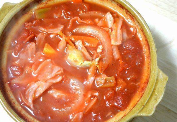 麺つゆとトマト缶で美味しい鍋に バリエーションおすすめ４選 17年12月1日 エキサイトニュース