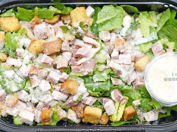 コストコの野菜デリ クラシックシーザーサラダ はベーコンの存在感がけっこう強烈 2020年3月14日 エキサイトニュース