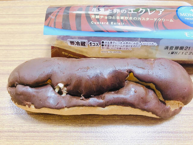 白も黒も楽しみたい♪カスタードを堪能できる『エクレア』のトレンド「食べたい」人気ランキングTOP3