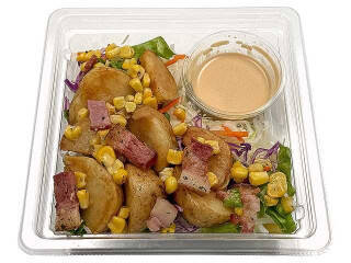 今週新発売のピリ辛まとめ！『ポテトとベーコンのサラダ　道産じゃがいも使用』、『ピリ辛ラーメンサラダ』など♪