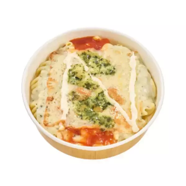 「今週新発売のコンビニパスタまとめ！『トマトと生ハムのバジルパスタサラダ』、『きのことベーコンのトマトスープパスタ』など♪」の画像