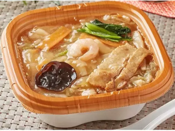 「とろっとあんかけ野菜が美味しい♪『コンビニ中華丼』のトレンド「食べたい」人気ランキング」の画像