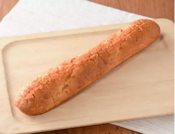 「今週新発売のローソンパンまとめ！『ふんわり蒸しケーキ　ミルクティー味』、『十勝バターのスティック』など♪」の画像