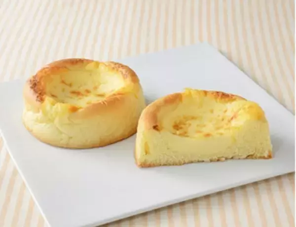 「今週新発売のローソンパンまとめ！『ふんわり蒸しケーキ　ミルクティー味』、『十勝バターのスティック』など♪」の画像