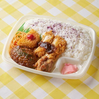 今週新発売のコンビニハンバーグまとめ！『管理栄養士監修　まごわやさしい弁当　二段』、『大盛ごはん！肉盛りミックス弁当』など♪