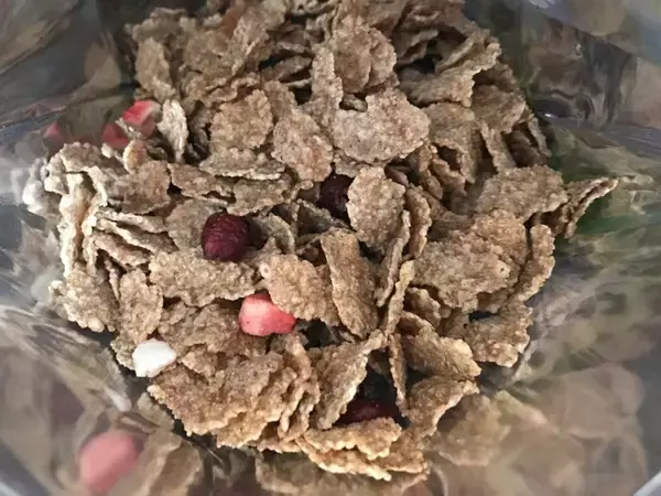 「毎日の朝食やおやつにぴったり！『シリアル』の 「おすすめ」人気ランキングTOP3」の画像