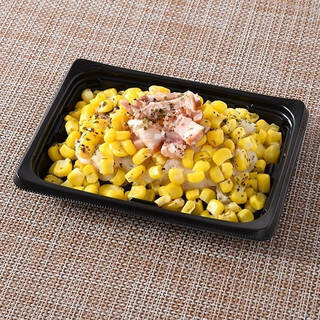 今週新発売のファミマお惣菜まとめ！『コーンまみれのポテトベーコン』、『沖縄県産もずく』など♪