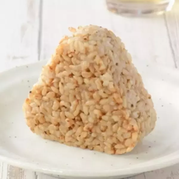 「今週新発売の醤油味まとめ！『釜玉風まぜそば　牡蠣だし醤油たれ』、『炙り醤油風　トリプル肉厚ビーフ』など♪」の画像