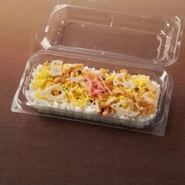 「今週新発売のファミマお弁当まとめ！『軟骨入りつくね＆鶏そぼろごはん』、『銀鮭と７種おかずのだしごはん弁当』など♪」の画像