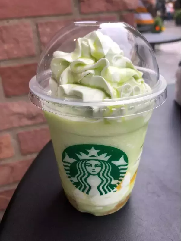 「見た目も華やかなひんやりドリンク♡『スターバックスフラペチーノ』の「おすすめ」人気ランキングTOP3」の画像