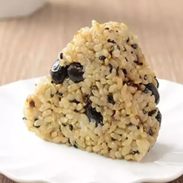 「今週新発売の昆布まとめ！『おでん　絶品！牛すじハラミ串』、『サンド寿司　まぐろたたき』など♪」の画像