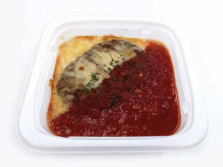 今週新発売のトマトまとめ！『ベーコンとトマトソースのパスタ』、『王様トマトの野菜ミックスサンド』など♪