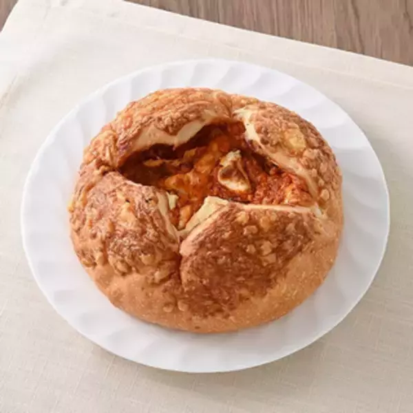 「今週新発売のボリュームのある食べものまとめ！『どかっと満足パン　ハムチーズエッグ』、『彩りサーモン丼』など♪」の画像