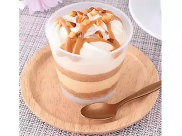 「クリームたっぷり重なる美味しさ♪『パフェ系コンビニスイーツ』の「おすすめ」人気ランキングTOP3」の画像