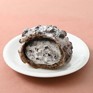 今週新発売のファミマスイーツまとめ！『焼きりんごミルフィーユクレープ』、『クッキー＆クリームシュー』など♪