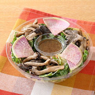 今週新発売の大根まとめ！『グリルきのこと紅芯大根のケールサラダ』、『揚げ出し豆腐』など♪