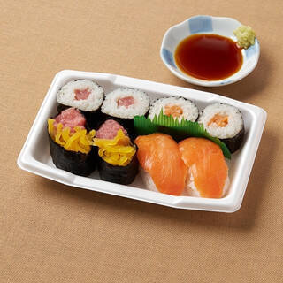 今週新発売の寿司まとめ！『もったいない手巻寿司　サーモンわさび醤油』、『いなり』など♪