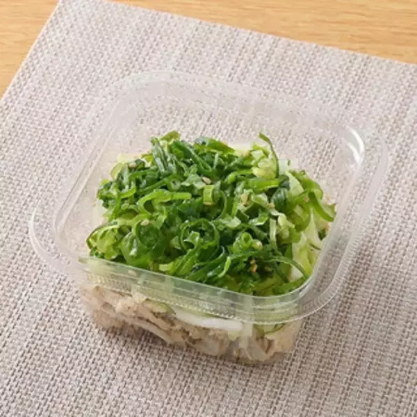 「今週新発売のファミマお惣菜まとめ！『スープあふれる小籠包』、『ねぎ盛！ザーサイと蒸し鶏野菜和え』など♪」の画像