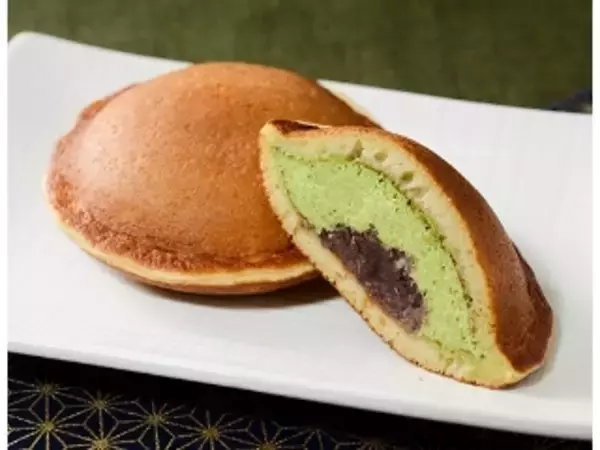 「ローソン新作どらもっち！　抹茶入って風味豊かな二層仕立て！：今週のコンビニスイーツランキング」の画像