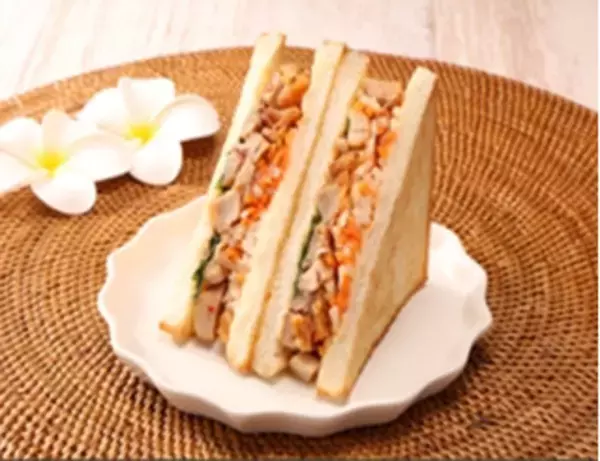 「今週新発売のさっぱり味の食べものまとめ！『旨さ広がる！パクチー香るバインミー風サンド』、『柚子胡椒ポン酢ジュレで食べるチキンボウルサラダ』など♪」の画像