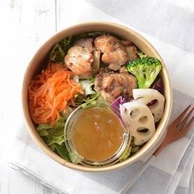 今週新発売のさっぱり味の食べものまとめ！『旨さ広がる！パクチー香るバインミー風サンド』、『柚子胡椒ポン酢ジュレで食べるチキンボウルサラダ』など♪