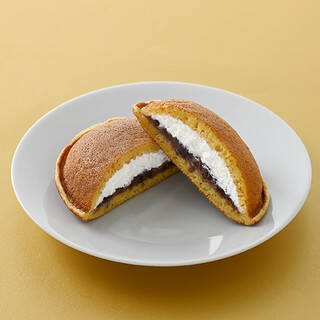 今週新発売のスイーツまとめ！『ショコラミルクレープ　生チョコレート使用』、『焼き芋のもち食感ロール　紅はるか』など♪