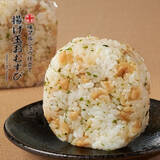 「今週新発売のファミマおにぎりまとめ！『大きなおむすび　僕の鮭わかめ』、『サンド寿司　カニカママヨ』など♪」の画像4