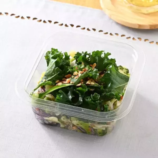 「今週新発売のファミマお惣菜まとめ！『たんぱく質６．８ｇタンスティック　ハリッサ風味』、『さわやかな柚子の香りいか柚子七味焼き』など♪」の画像