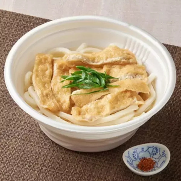 「今週新発売のうどんまとめ！『豚肉と豆腐のチゲうどん』、『カルボナーラクリームうどん』など♪」の画像