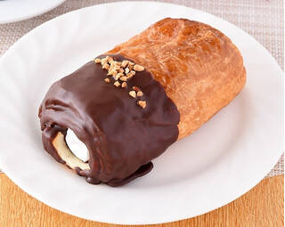 今週新発売のファミマパンまとめ！『いちごのフルーツサンド』、『ミニパリジャンチリチキン』など♪