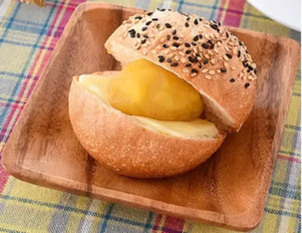 「今週新発売のファミマパンまとめ！『いちごのフルーツサンド』、『ミニパリジャンチリチキン』など♪」の画像