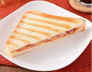 今週新発売のファミマパンまとめ！『いちごのフルーツサンド』、『ミニパリジャンチリチキン』など♪