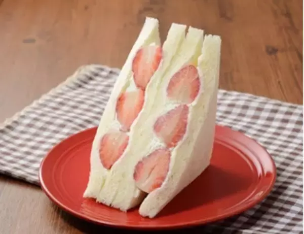 「今週新発売のいちご味まとめ！『ノアールクランチチョコレート　あまおう苺』、『いちごのクレープ』など♪」の画像