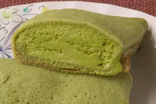 「ローソンx森半まだまだ続く！　幸せ引き立つ抹茶の風味、ほろ苦さ！：今週のコンビニスイーツランキング」の画像