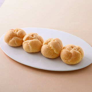 今週新発売のカスタードまとめ！『カスタードケーキ　バッカス仕立て』、『カスタードと味わうスイートポテトパイ』など♪