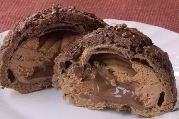 「ファミマに来たのはサクサクサンド！　間にキャラメルパリッとろ！：今週のコンビニスイーツランキング」の画像