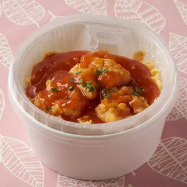 「今週新発売の海老まとめ！『特製ソースの炒めごはん　えびめし』、『旨辛！海老チリごはん』など♪」の画像