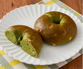 今週新発売のローソンパンまとめ！『ベイクドチーズケーキ風パン』、『パンケーキ　メープル＆マーガリン』など♪