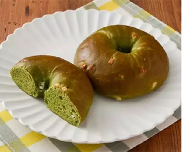 「今週新発売のローソンパンまとめ！『ベイクドチーズケーキ風パン』、『パンケーキ　メープル＆マーガリン』など♪」の画像