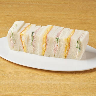 今週新発売のマヨネーズ味まとめ！『ピザロール　てりマヨチキン』、『直巻　サーモンマヨネーズ』など♪