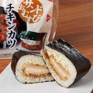 今週新発売の濃厚な食べものまとめ！『たらこ好きに朗報です　濃厚たらこ味汁なし焼そば』、『サンドおむすび　チキンカツ』など♪