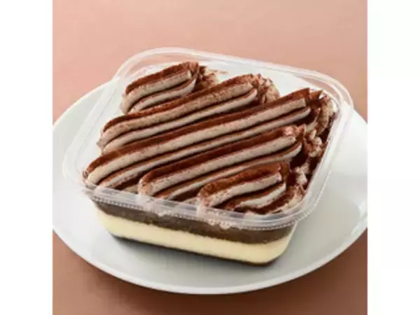 「抹茶に注目！5月のファミマスイーツのトレンド人気ランキング！」の画像