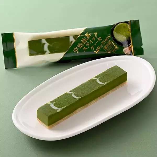 「抹茶に注目！5月のファミマスイーツのトレンド人気ランキング！」の画像