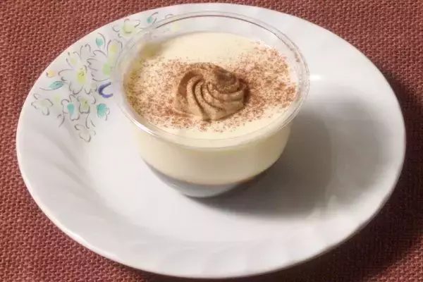 「セブンが贈る和洋折衷わらび餅！？　その見た目はまさしくアレ！：今週のコンビニスイーツランキング」の画像