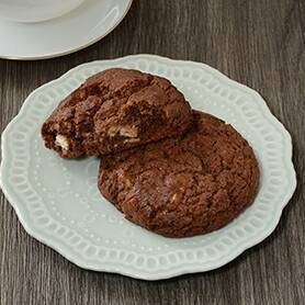 今週新発売のココア味まとめ！『ピエール　マルコリーニ監修　ヘーゼルナッツのショコラメロンパン』、『ピエール　マルコリーニ監修　ショコラデニッシュラズベリー』など♪