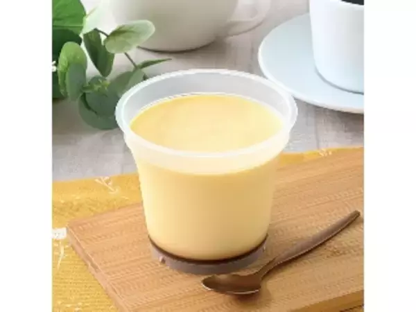 「【ファミマスイーツ食レポ】超お得なビッグ「窯出しとろけるプリン」！お値段そのままで40%増量」の画像