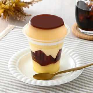 今週新発売のファミリーマートまとめ！『ファミマ・ベーカリー はちみつマーガリンサンド』、『窯出しプリンのパフェ』など♪