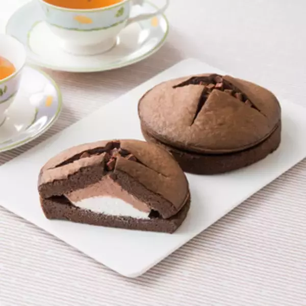 「今週新発売のファミリーマートまとめ！『ファミマ・ベーカリー はちみつマーガリンサンド』、『窯出しプリンのパフェ』など♪」の画像