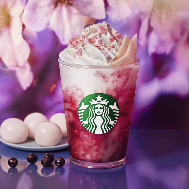 【スタバ新作】スターバックスSAKURA第2弾！夜桜をイメージした『さくらカシス ストロベリー 白玉 フラペチーノ®』♪